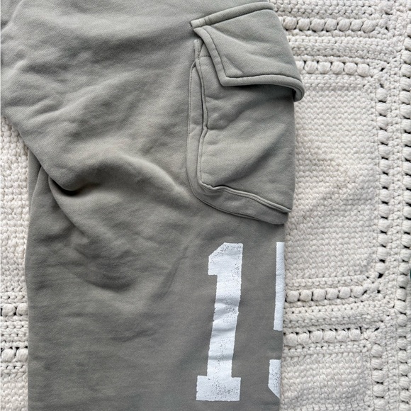 Darc Sport "Tale of Two Wolves" TAN limited edition cargo sweatpants - Picture 13 of 14